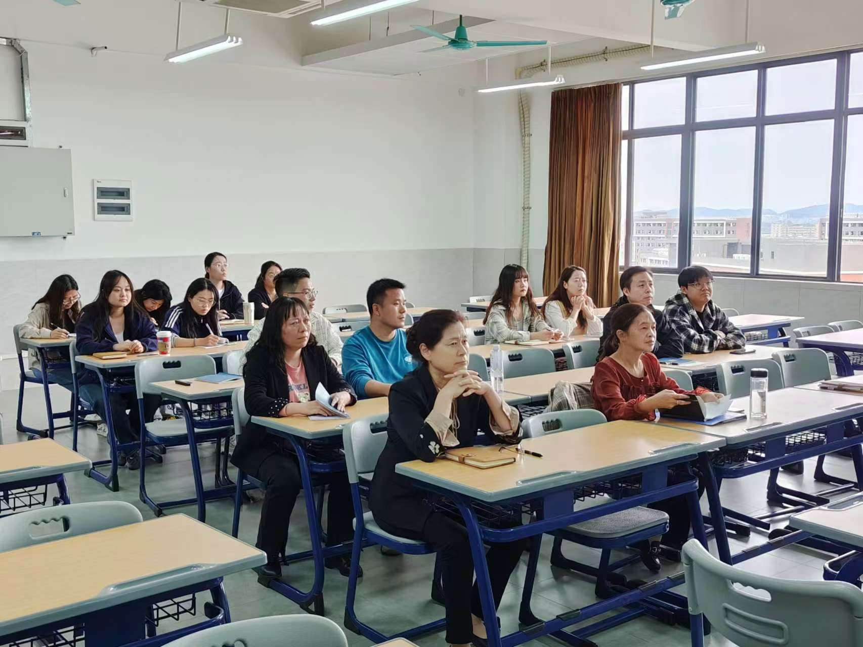 图片2.png 图片2.png