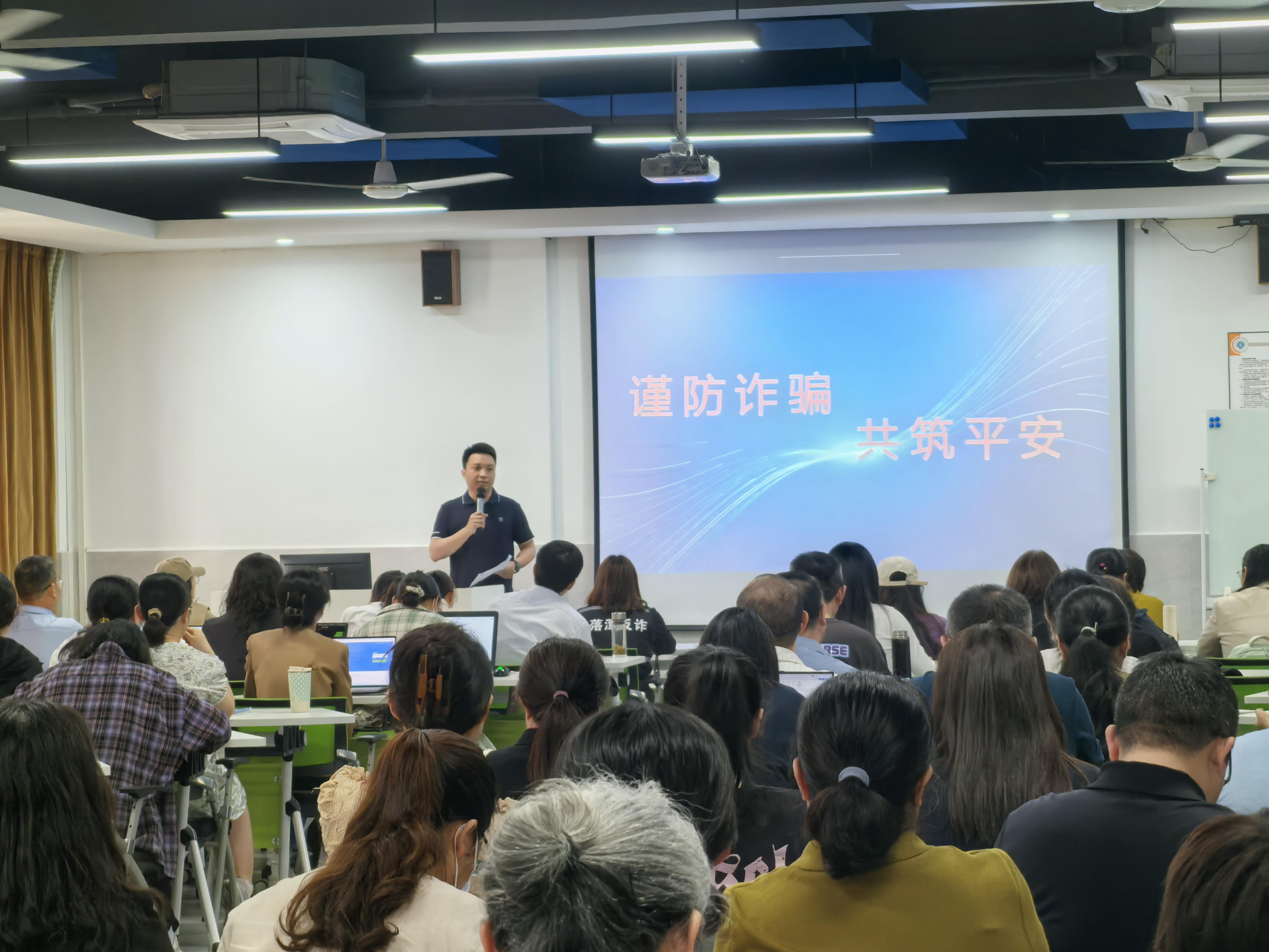 图片 2.png 图片 2.png